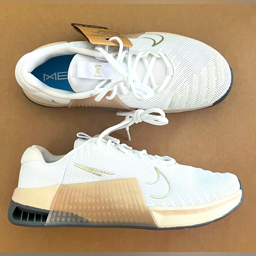 Nike Free Metcon 9 AMP CrossFit DZ2537-104 - Women Size 10 - New